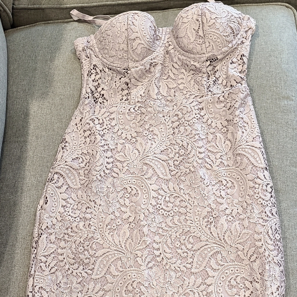 Bebe Lace dress